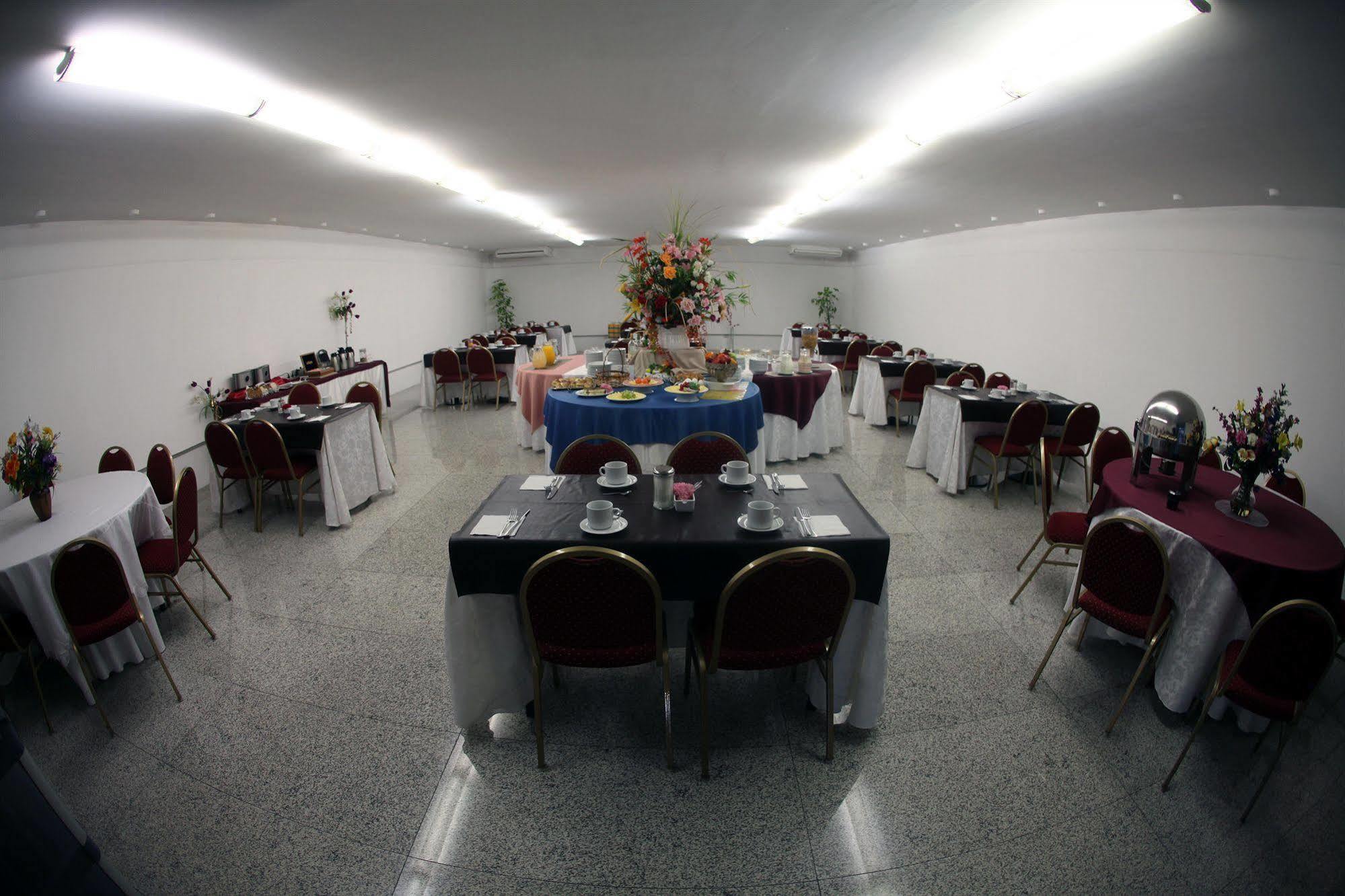 Cristal Palace Hotel Buenos Aires Exterior photo